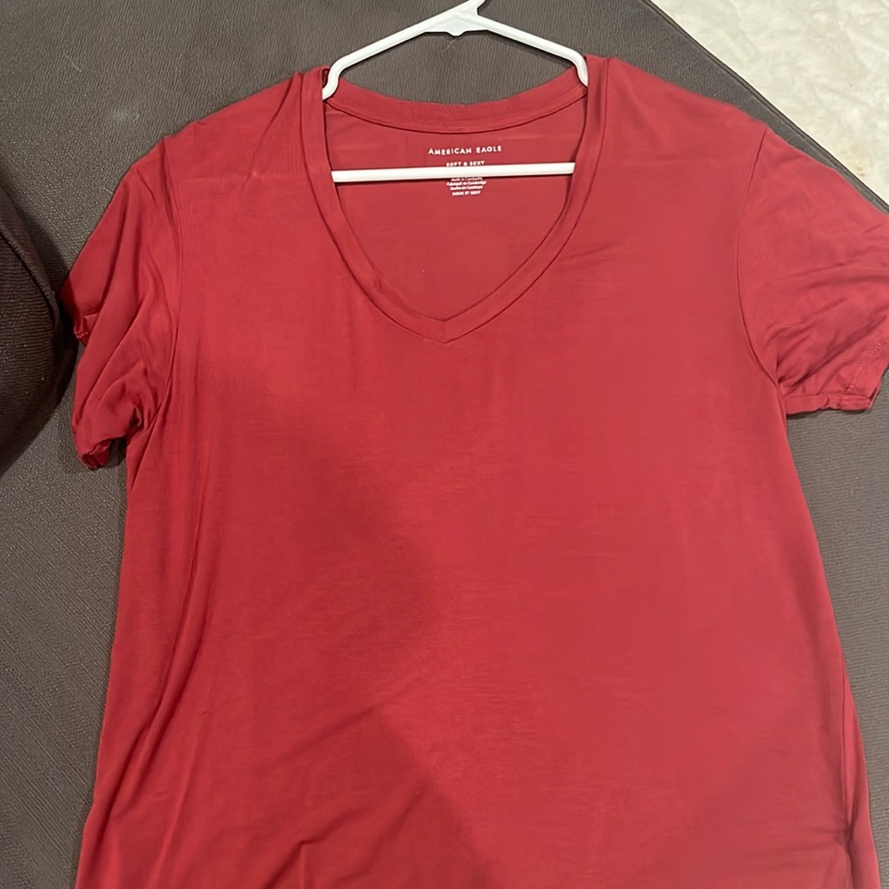 Red American Eagle shirt